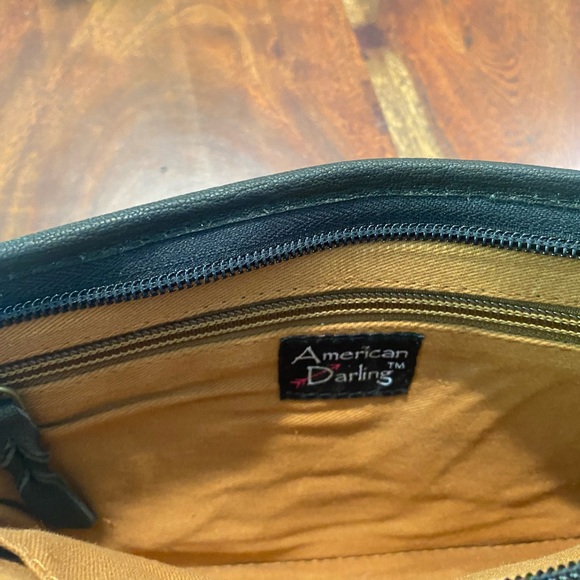 Medium sized clutch.  New with tags.  pd 40 asking 25 - Picture 8 of 9